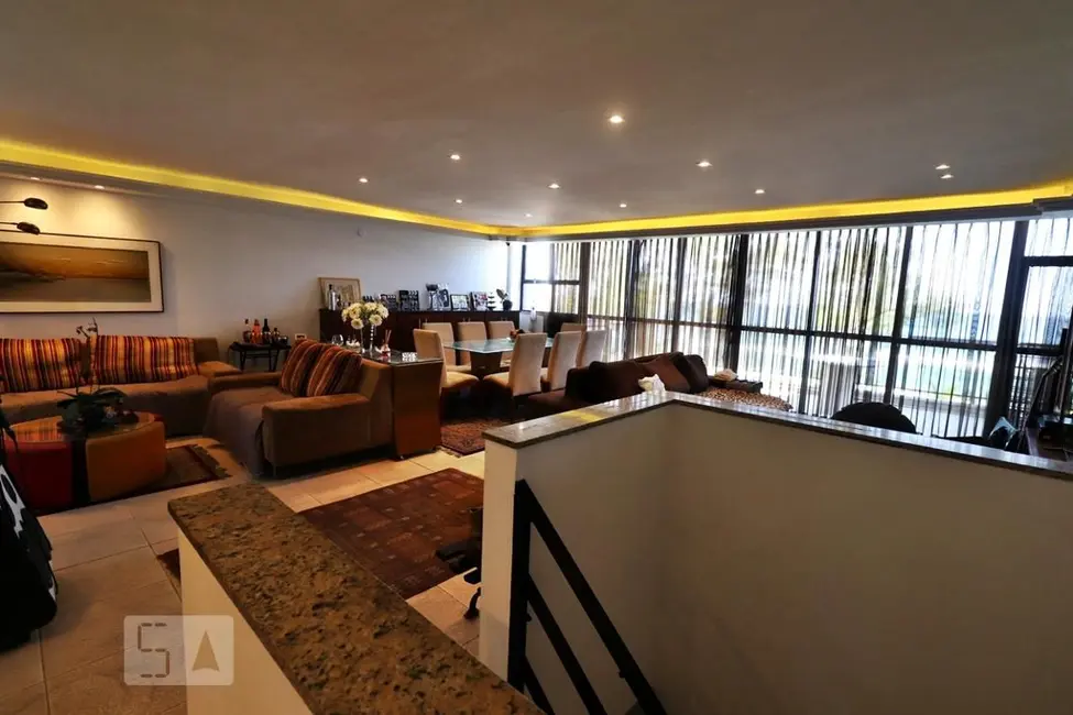 Apartamento com 3 quartos à venda, 185m2 em Rio De Janeiro - RJ - imagem 1 Foto 1 de Apartamento com 3 quartos à venda, 185m2 em Rio De Janeiro - RJ