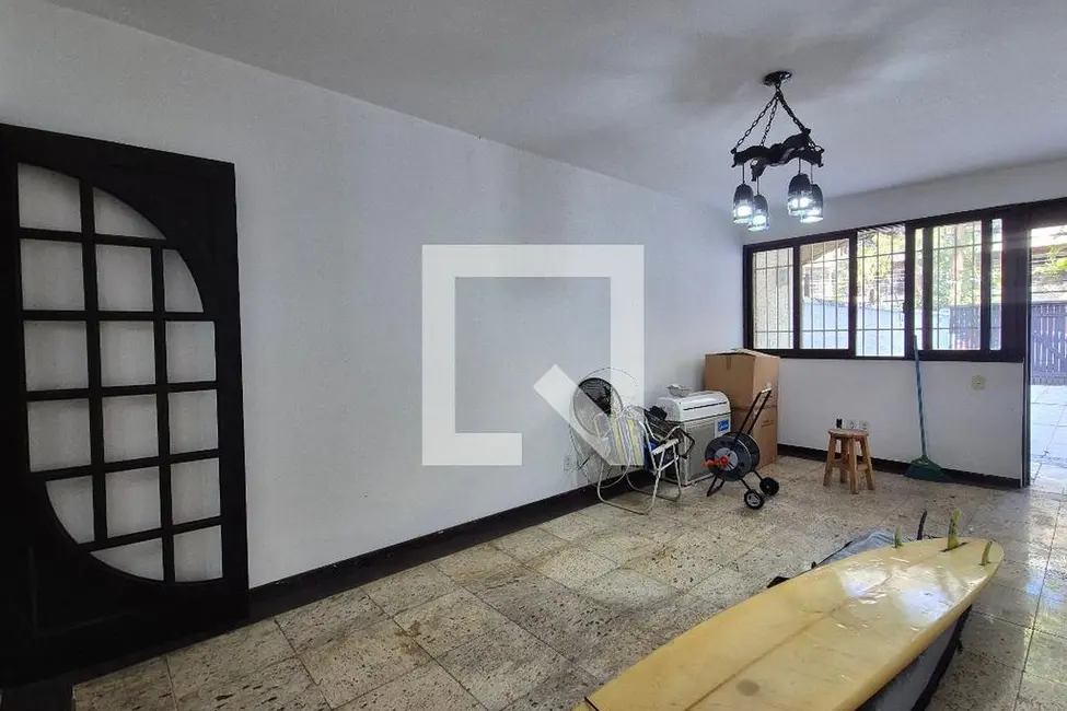 Foto 4 de Casa com 3 quartos à venda, 200m2 em Rio De Janeiro - RJ