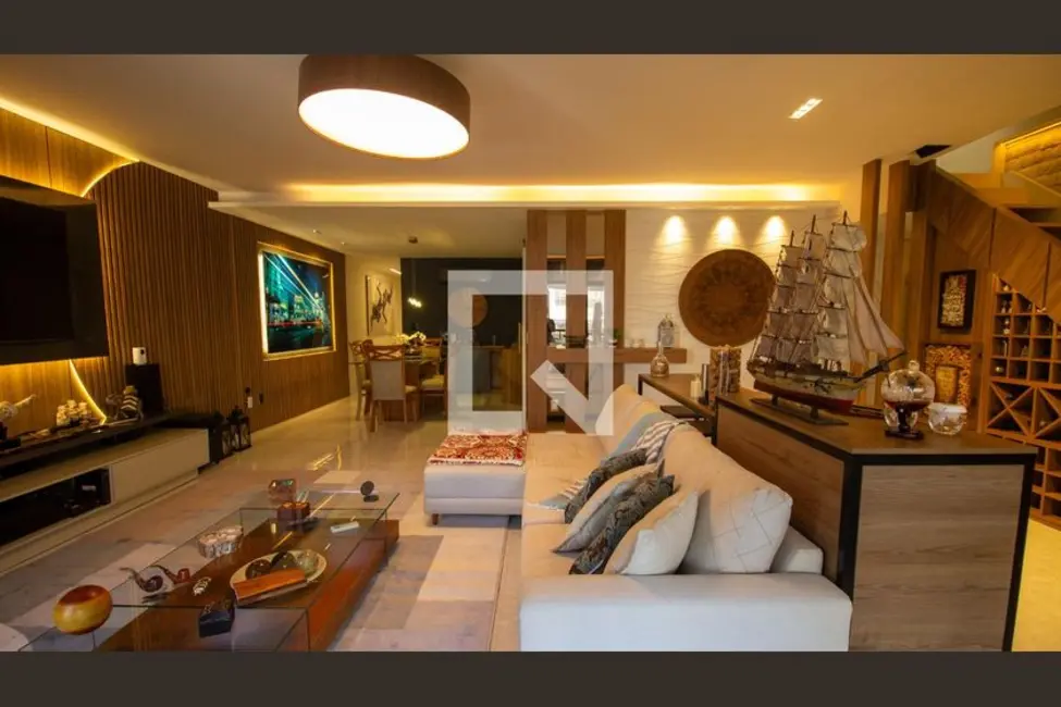 Apartamento com 5 quartos à venda, 380m2 em Rio De Janeiro - RJ - imagem 1 Foto 1 de Apartamento com 5 quartos à venda, 380m2 em Rio De Janeiro - RJ