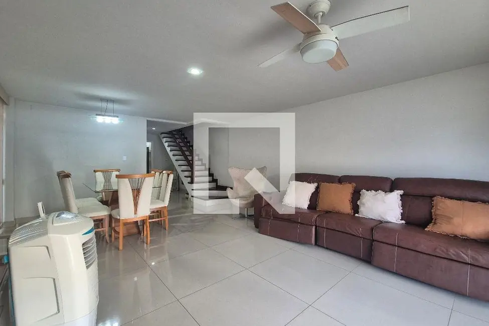 Casa com 4 quartos à venda, 250m2 em Rio De Janeiro - RJ - imagem 6 Foto 6 de Casa com 4 quartos à venda, 250m2 em Rio De Janeiro - RJ