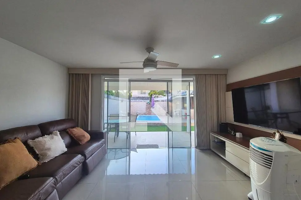 Casa com 4 quartos à venda, 250m2 em Rio De Janeiro - RJ - imagem 8 Foto 8 de Casa com 4 quartos à venda, 250m2 em Rio De Janeiro - RJ