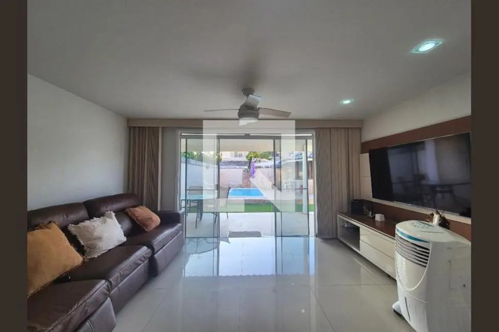 Casa com 4 quartos à venda, 250m2 em Rio De Janeiro - RJ - imagem 7 Foto 7 de Casa com 4 quartos à venda, 250m2 em Rio De Janeiro - RJ