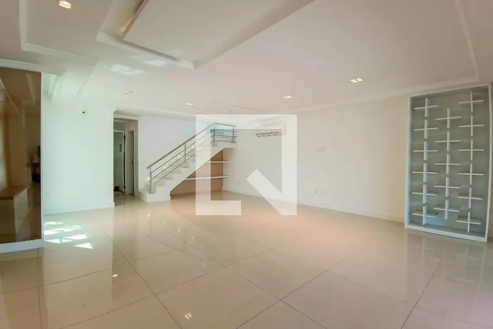 Foto 4 de Casa com 5 quartos à venda, 290m2 em Rio De Janeiro - RJ