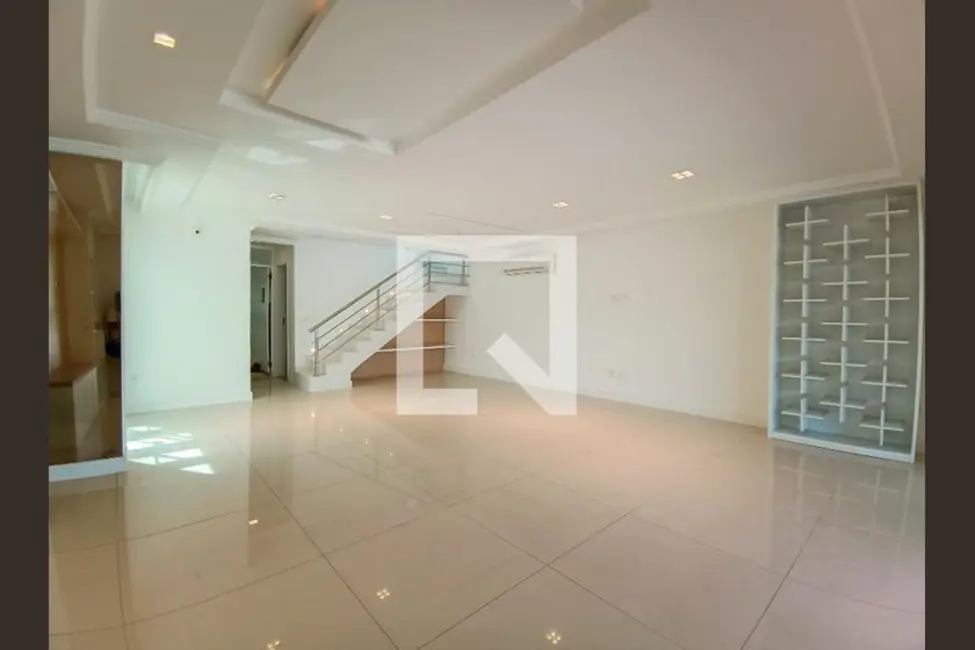 Foto 3 de Casa com 5 quartos à venda, 290m2 em Rio De Janeiro - RJ