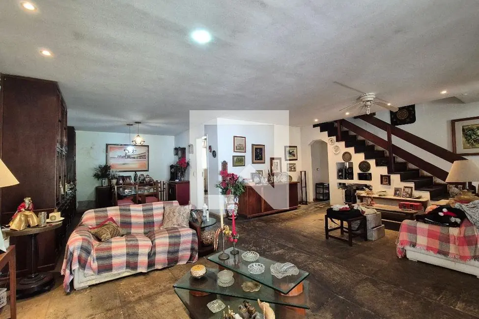 Casa com 4 quartos à venda, 427m2 em Rio De Janeiro - RJ - imagem 8 Foto 8 de Casa com 4 quartos à venda, 427m2 em Rio De Janeiro - RJ