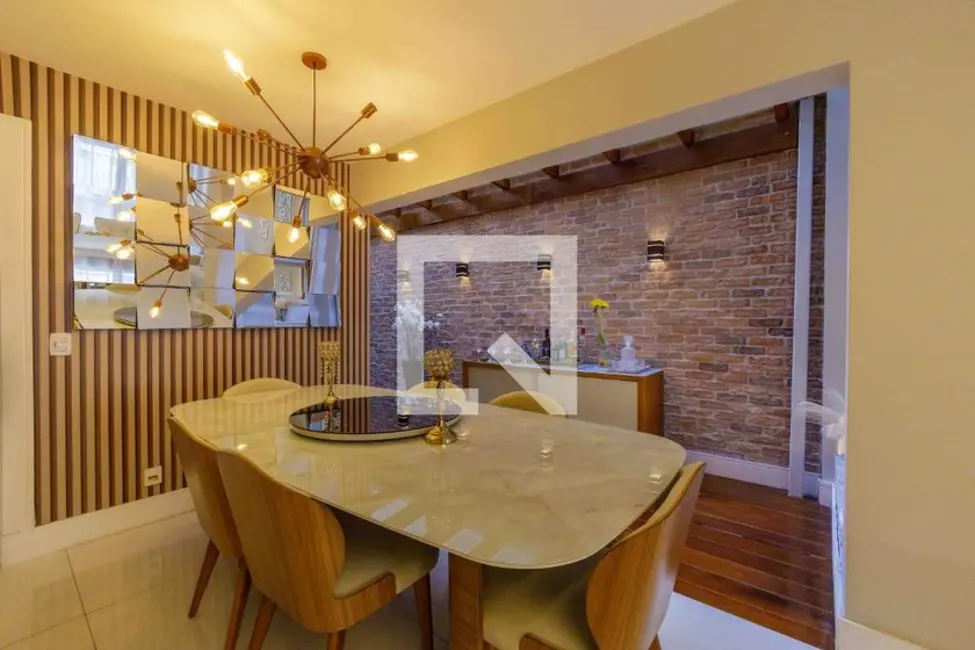 Foto 9 de Casa com 4 quartos à venda, 240m2 em Rio De Janeiro - RJ