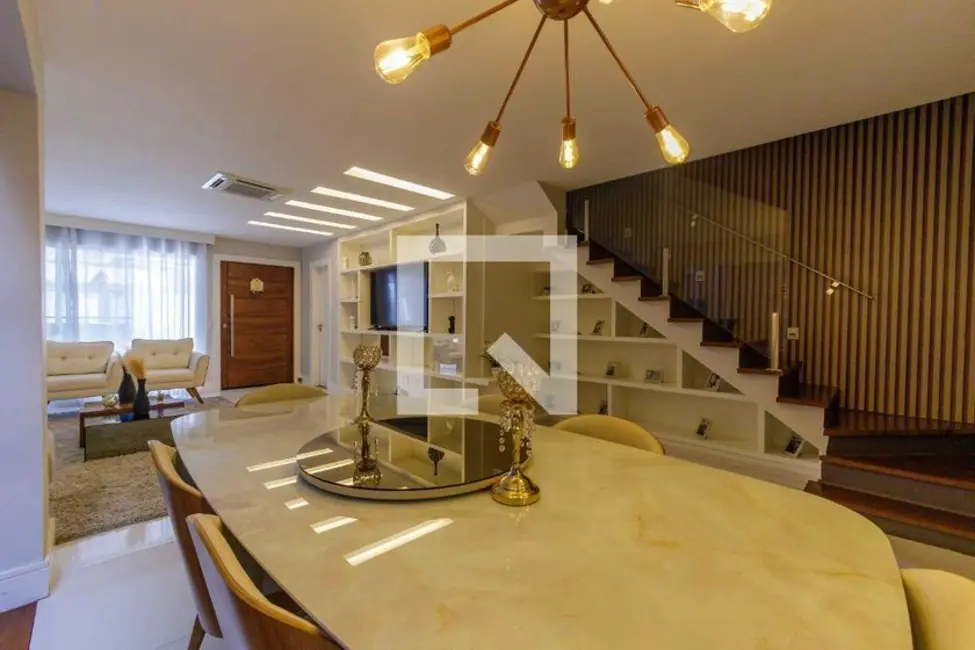 Foto 7 de Casa com 4 quartos à venda, 240m2 em Rio De Janeiro - RJ