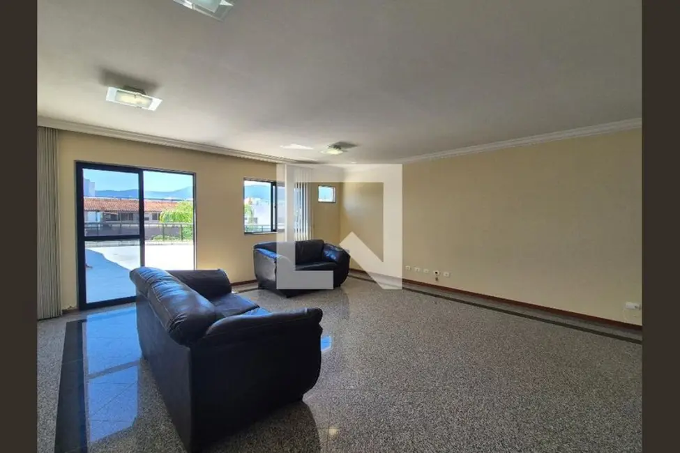 Apartamento com 3 quartos à venda, 201m2 em Rio De Janeiro - RJ - imagem 9 Foto 9 de Apartamento com 3 quartos à venda, 201m2 em Rio De Janeiro - RJ