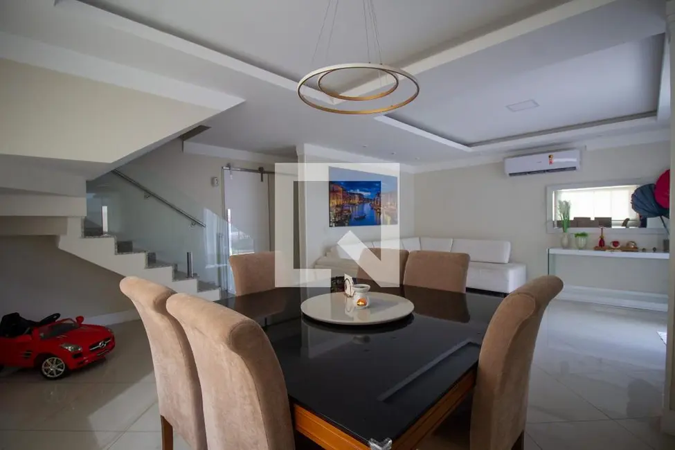 Casa com 4 quartos à venda, 350m2 em Rio De Janeiro - RJ - imagem 7 Foto 7 de Casa com 4 quartos à venda, 350m2 em Rio De Janeiro - RJ
