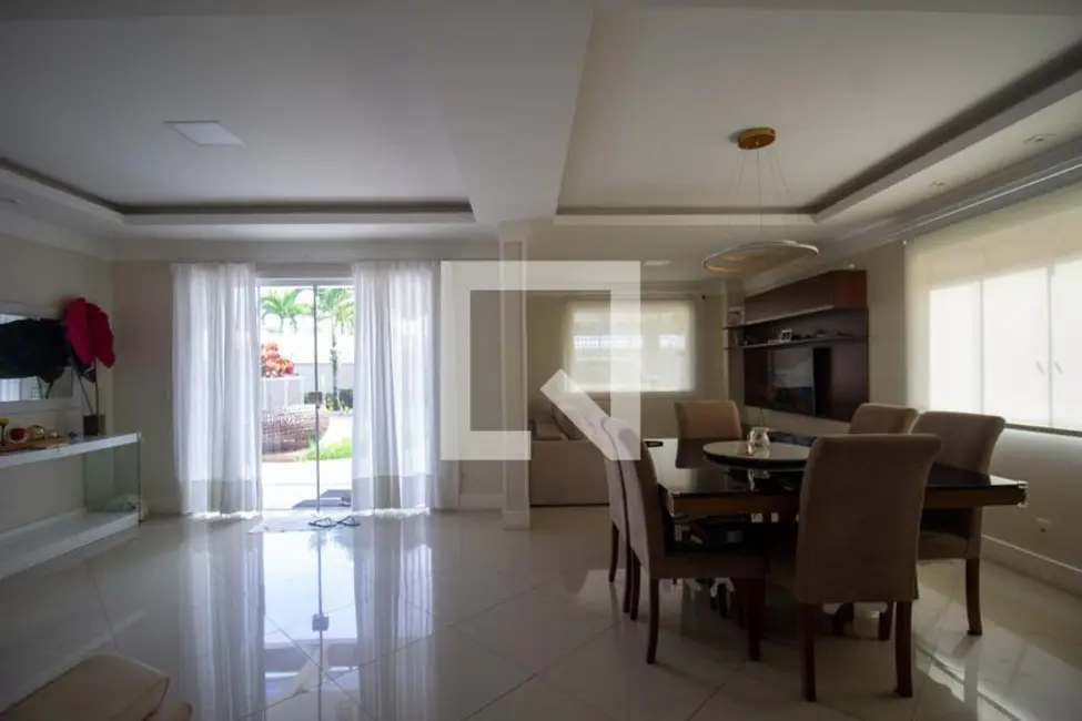 Casa com 4 quartos à venda, 350m2 em Rio De Janeiro - RJ - imagem 4 Foto 4 de Casa com 4 quartos à venda, 350m2 em Rio De Janeiro - RJ