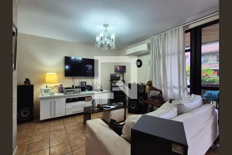 Apartamento com 3 quartos à venda, 115m2 em Rio De Janeiro - RJ - imagem 9 Foto 9 de Apartamento com 3 quartos à venda, 115m2 em Rio De Janeiro - RJ