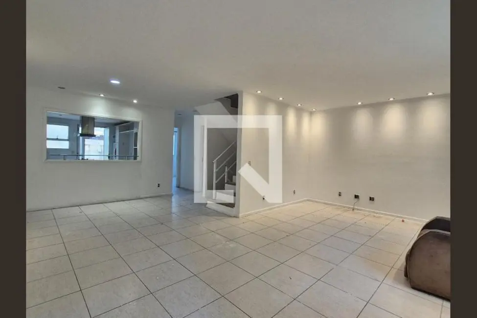 Foto 3 de Casa de Condomínio com 4 quartos à venda, 230m2 em Rio De Janeiro - RJ