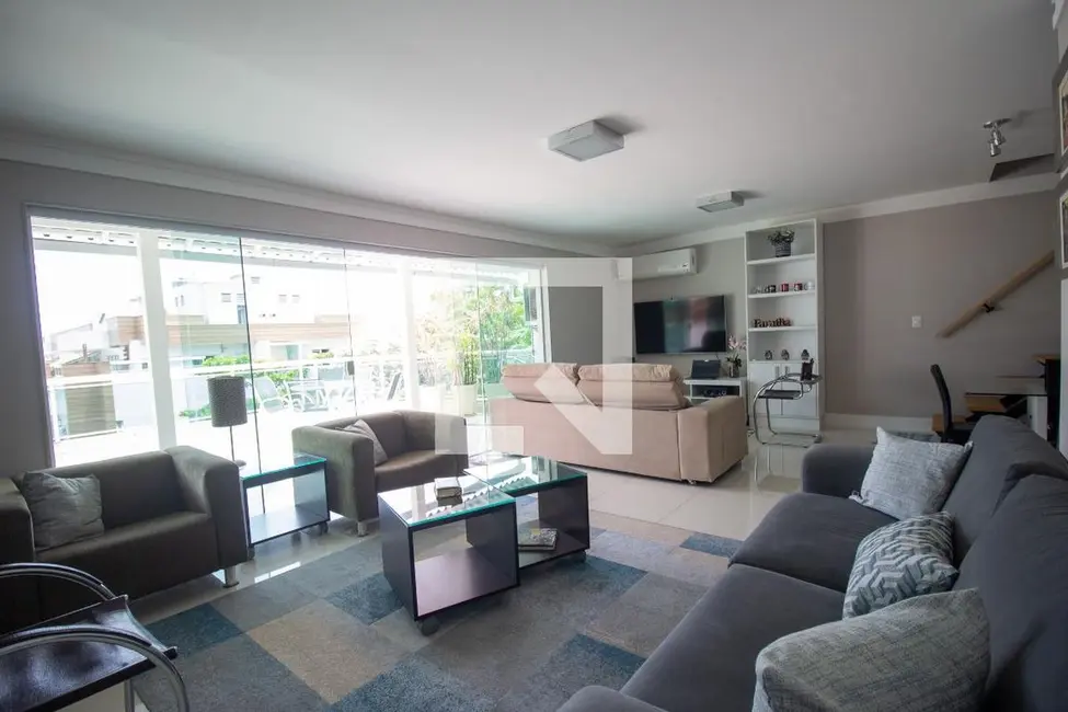 Apartamento com 3 quartos à venda, 243m2 em Rio De Janeiro - RJ - imagem 1 Foto 1 de Apartamento com 3 quartos à venda, 243m2 em Rio De Janeiro - RJ