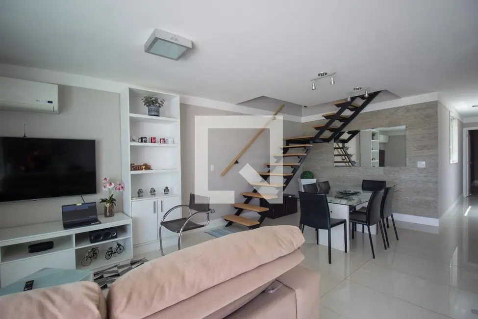 Apartamento com 3 quartos à venda, 243m2 em Rio De Janeiro - RJ - imagem 4 Foto 4 de Apartamento com 3 quartos à venda, 243m2 em Rio De Janeiro - RJ