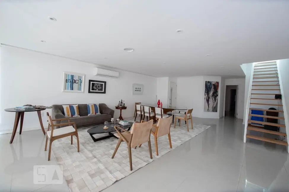 Apartamento com 3 quartos à venda, 400m2 em Rio De Janeiro - RJ - imagem 4 Foto 4 de Apartamento com 3 quartos à venda, 400m2 em Rio De Janeiro - RJ