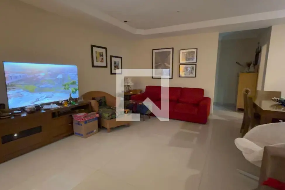 Foto 2 de Casa com 4 quartos à venda, 360m2 em Rio De Janeiro - RJ