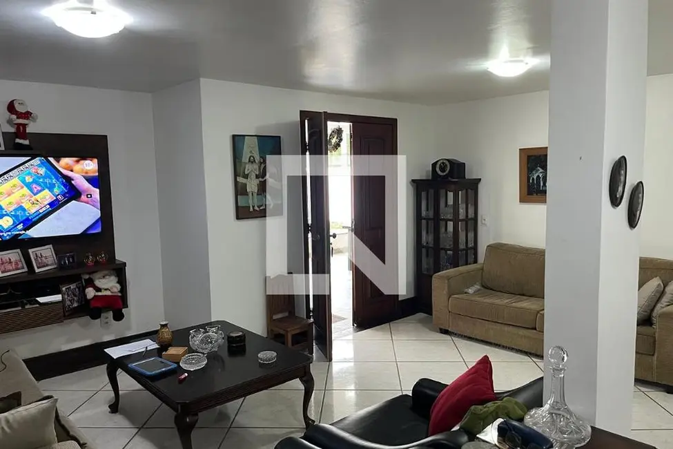 Casa com 7 quartos à venda, 269m2 em Rio De Janeiro - RJ - imagem 2 Foto 2 de Casa com 7 quartos à venda, 269m2 em Rio De Janeiro - RJ