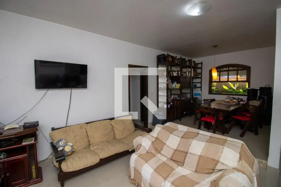 Casa com 4 quartos à venda, 600m2 em Rio De Janeiro - RJ - imagem 3 Foto 3 de Casa com 4 quartos à venda, 600m2 em Rio De Janeiro - RJ