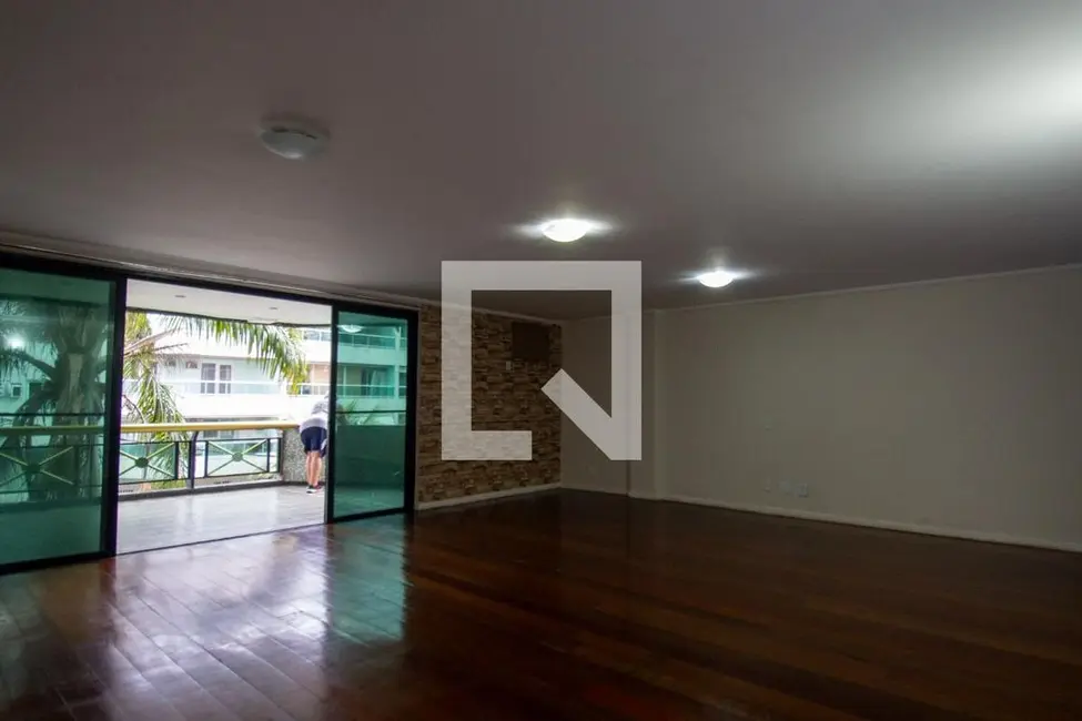 Foto 2 de Apartamento com 4 quartos à venda, 220m2 em Rio De Janeiro - RJ