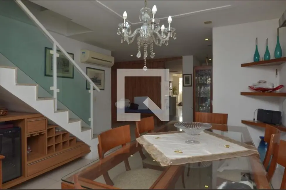 Apartamento com 4 quartos à venda, 370m2 em Rio De Janeiro - RJ - imagem 5 Foto 5 de Apartamento com 4 quartos à venda, 370m2 em Rio De Janeiro - RJ