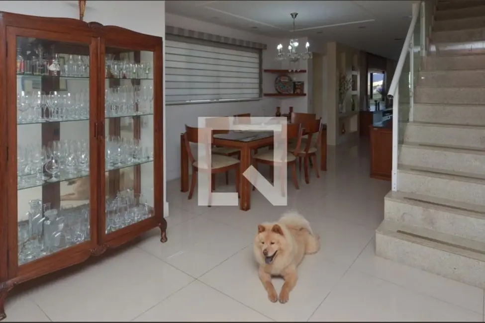 Apartamento com 4 quartos à venda, 370m2 em Rio De Janeiro - RJ - imagem 1 Foto 1 de Apartamento com 4 quartos à venda, 370m2 em Rio De Janeiro - RJ