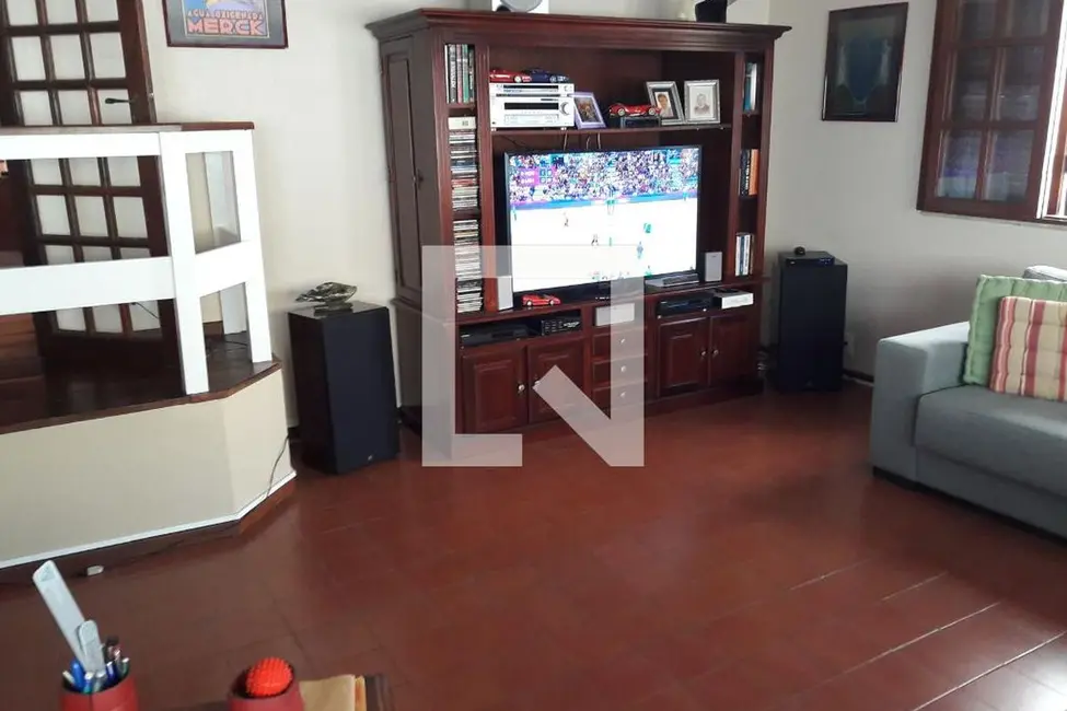 Casa com 4 quartos à venda, 547m2 em Rio De Janeiro - RJ - imagem 8 Foto 8 de Casa com 4 quartos à venda, 547m2 em Rio De Janeiro - RJ
