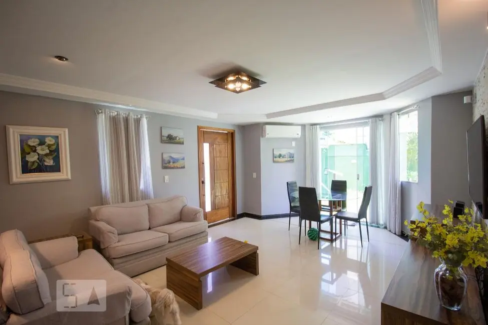 Casa de Condomínio com 3 quartos à venda, 250m2 em Rio De Janeiro - RJ - imagem 6 Foto 6 de Casa de Condomínio com 3 quartos à venda, 250m2 em Rio De Janeiro - RJ