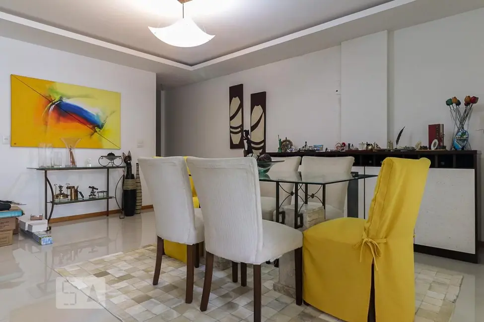 Apartamento com 3 quartos à venda, 185m2 em Rio De Janeiro - RJ - imagem 5 Foto 5 de Apartamento com 3 quartos à venda, 185m2 em Rio De Janeiro - RJ