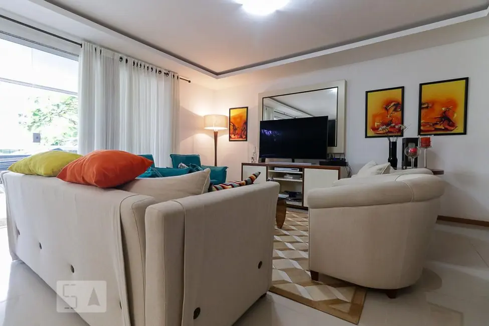 Apartamento com 3 quartos à venda, 185m2 em Rio De Janeiro - RJ - imagem 3 Foto 3 de Apartamento com 3 quartos à venda, 185m2 em Rio De Janeiro - RJ