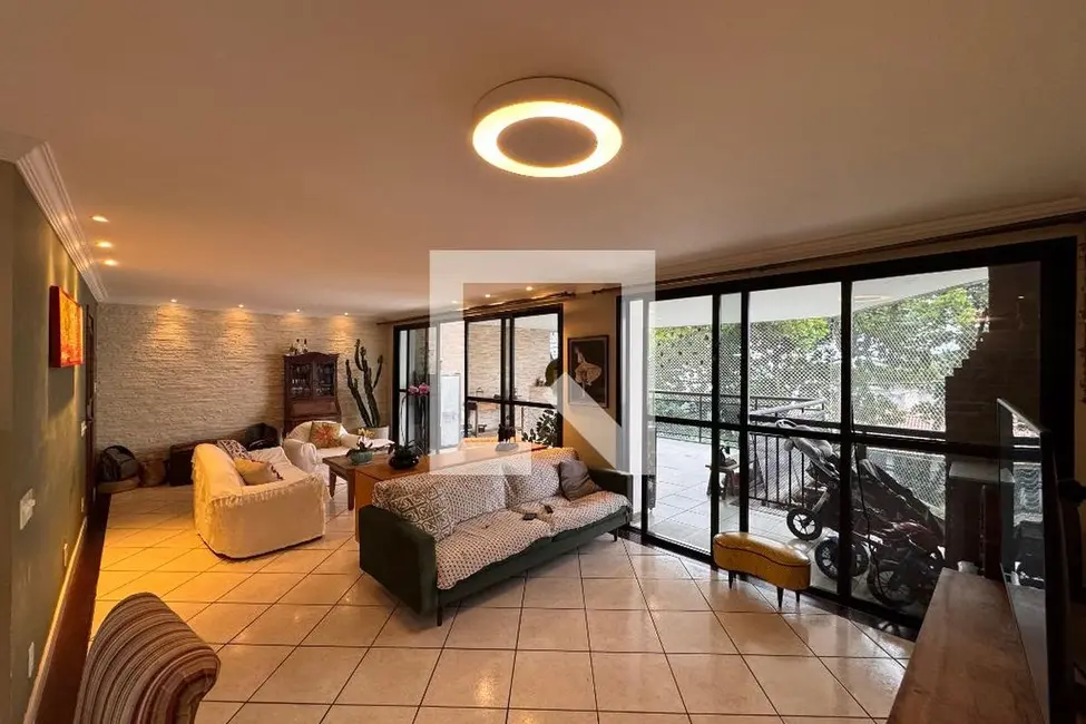 Foto 2 de Apartamento com 4 quartos à venda, 220m2 em Rio De Janeiro - RJ