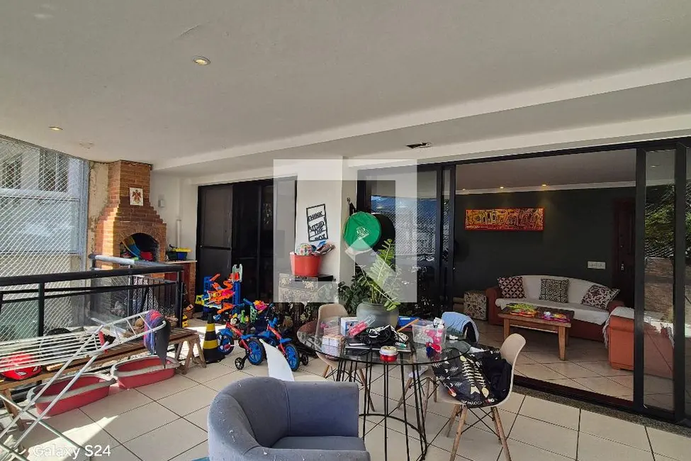 Foto 7 de Apartamento com 4 quartos à venda, 220m2 em Rio De Janeiro - RJ