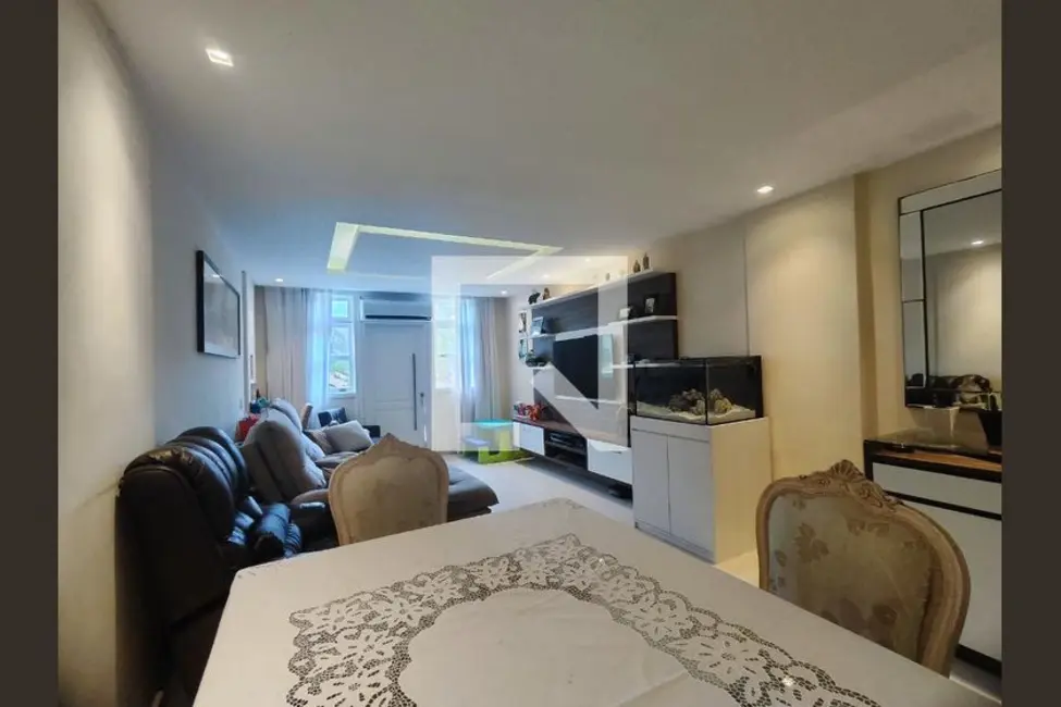 Foto 1 de Casa de Condomínio com 3 quartos à venda, 220m2 em Rio De Janeiro - RJ