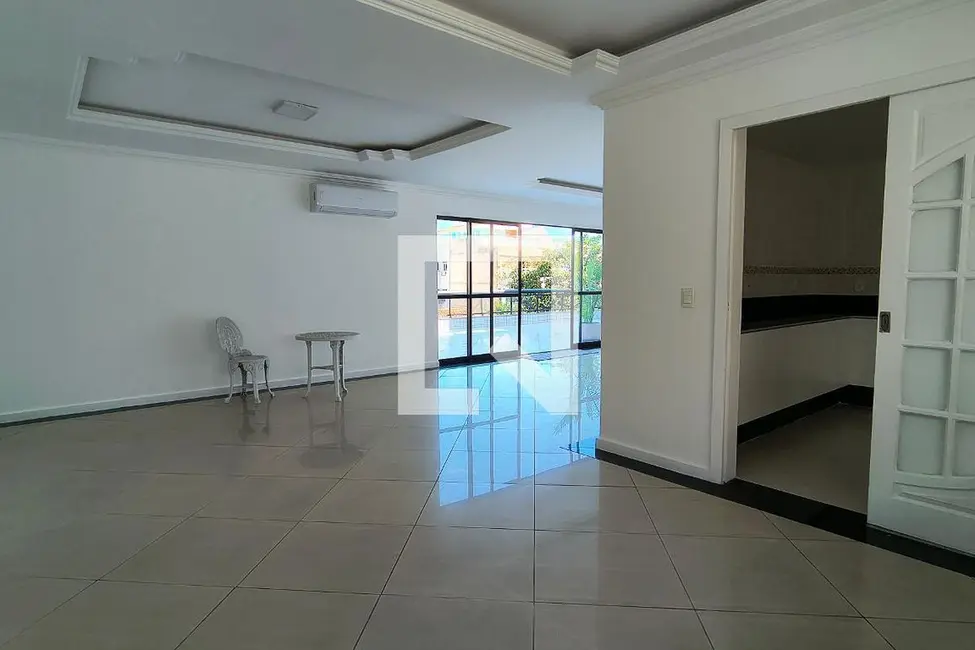 Apartamento com 3 quartos à venda, 335m2 em Rio De Janeiro - RJ - imagem 4 Foto 4 de Apartamento com 3 quartos à venda, 335m2 em Rio De Janeiro - RJ