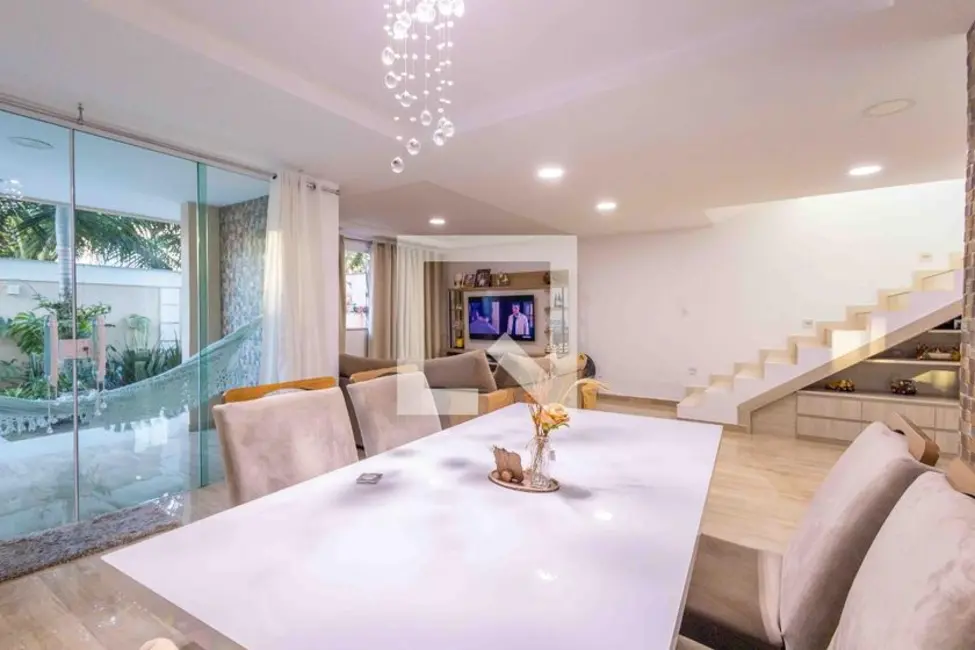 Casa com 4 quartos à venda, 270m2 em Rio De Janeiro - RJ - imagem 9 Foto 9 de Casa com 4 quartos à venda, 270m2 em Rio De Janeiro - RJ
