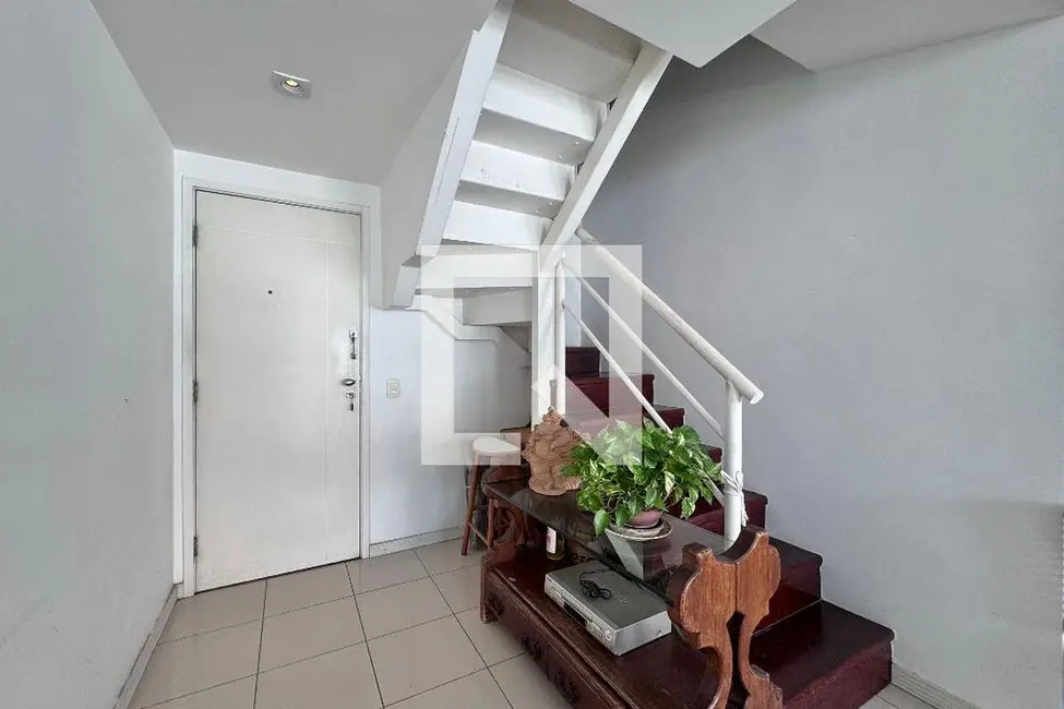 Apartamento com 3 quartos à venda, 171m2 em Rio De Janeiro - RJ - imagem 4 Foto 4 de Apartamento com 3 quartos à venda, 171m2 em Rio De Janeiro - RJ