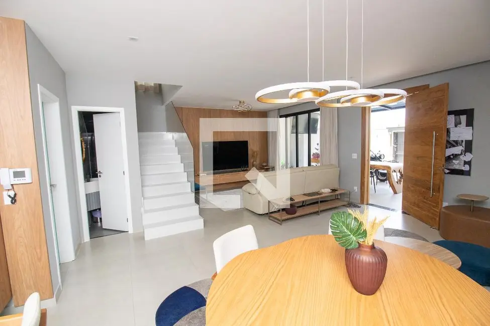 Casa de Condomínio com 4 quartos à venda, 300m2 em Rio De Janeiro - RJ - imagem 4 Foto 4 de Casa de Condomínio com 4 quartos à venda, 300m2 em Rio De Janeiro - RJ