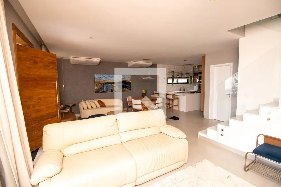 Casa de Condomínio com 4 quartos à venda, 300m2 em Rio De Janeiro - RJ - imagem 6 Foto 6 de Casa de Condomínio com 4 quartos à venda, 300m2 em Rio De Janeiro - RJ