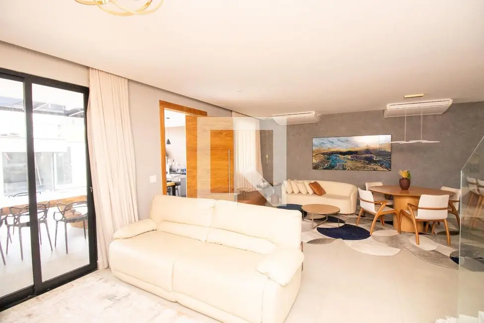 Casa de Condomínio com 4 quartos à venda, 300m2 em Rio De Janeiro - RJ - imagem 8 Foto 8 de Casa de Condomínio com 4 quartos à venda, 300m2 em Rio De Janeiro - RJ