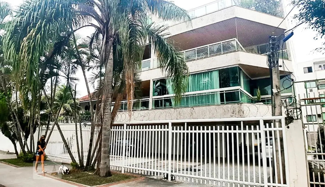 Foto 2 de Apartamento com 3 quartos à venda, 200m2 em Rio De Janeiro - RJ
