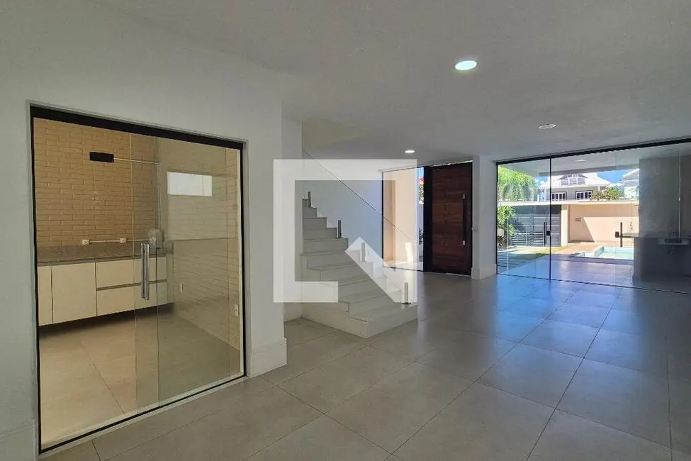Foto 3 de Casa de Condomínio com 3 quartos à venda, 334m2 em Rio De Janeiro - RJ