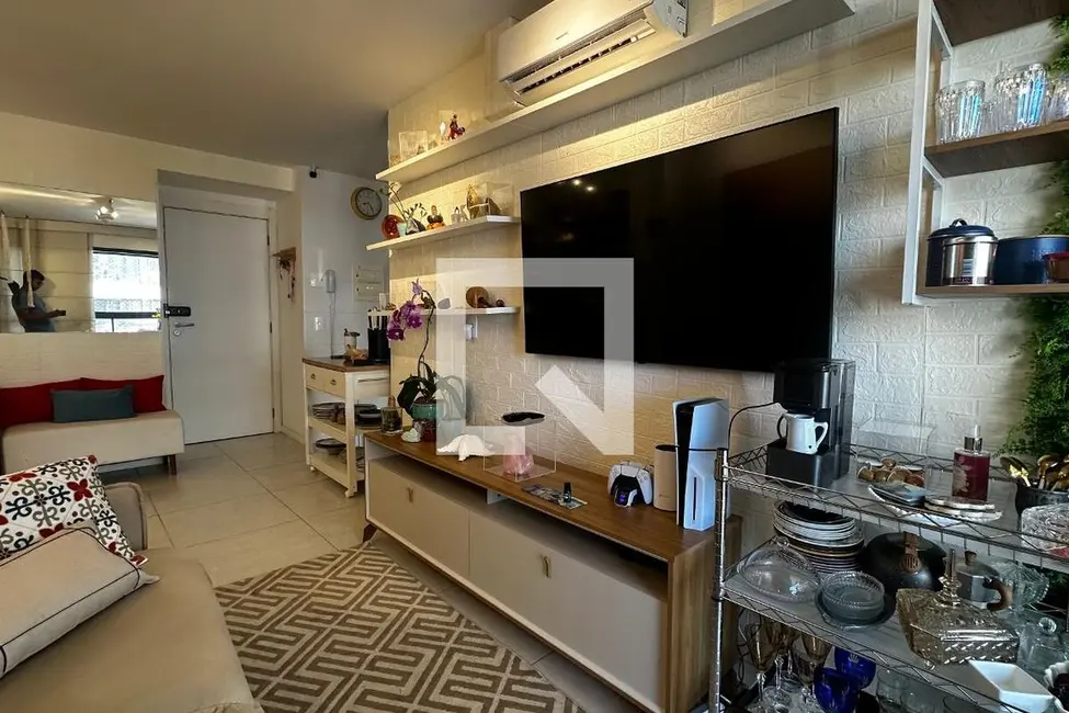 Apartamento com 3 quartos à venda, 83m2 em Rio De Janeiro - RJ - imagem 4 Foto 4 de Apartamento com 3 quartos à venda, 83m2 em Rio De Janeiro - RJ