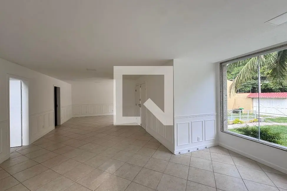 Foto 4 de Casa com 4 quartos à venda, 600m2 em Rio De Janeiro - RJ