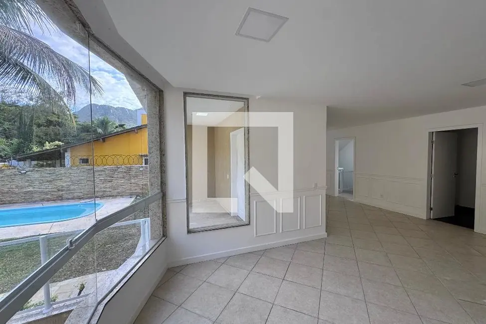 Foto 5 de Casa com 4 quartos à venda, 600m2 em Rio De Janeiro - RJ