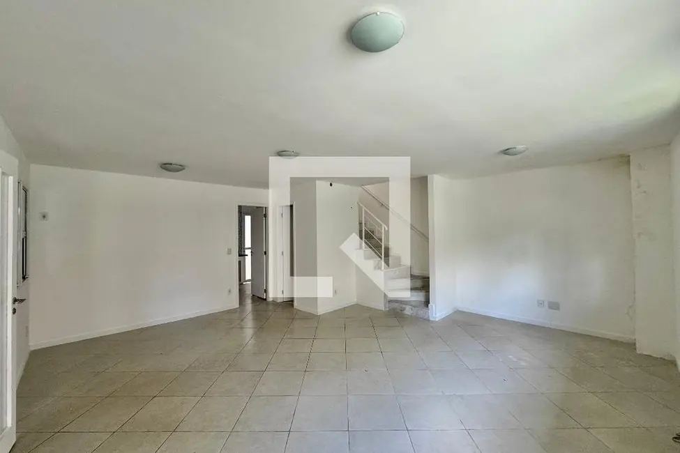 Foto 4 de Casa de Condomínio com 4 quartos à venda, 200m2 em Rio De Janeiro - RJ