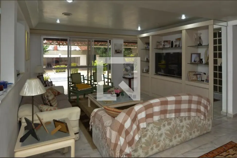 Foto 3 de Casa com 7 quartos à venda, 500m2 em Rio De Janeiro - RJ