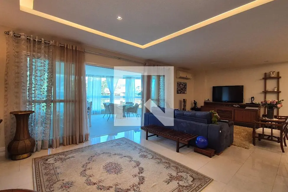 Foto 2 de Apartamento com 3 quartos à venda, 190m2 em Rio De Janeiro - RJ