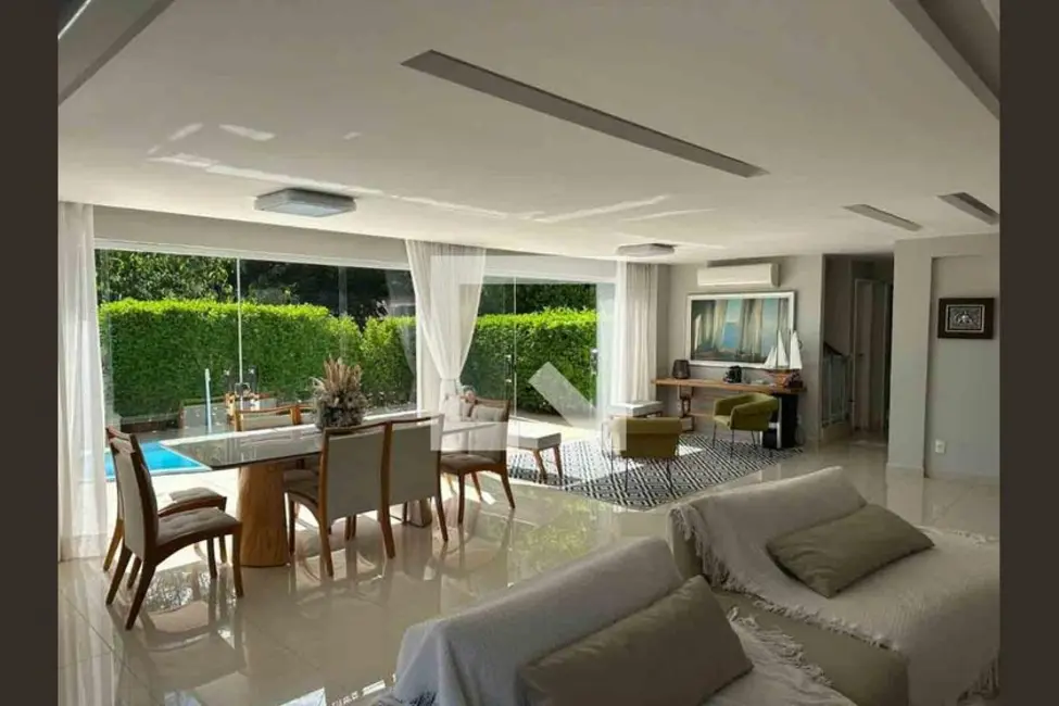 Casa com 4 quartos à venda, 290m2 em Rio De Janeiro - RJ - imagem 1 Foto 1 de Casa com 4 quartos à venda, 290m2 em Rio De Janeiro - RJ