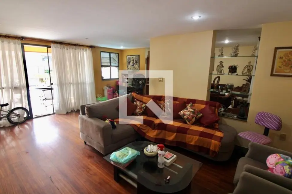 Apartamento com 4 quartos à venda, 270m2 em Rio De Janeiro - RJ - imagem 3 Foto 3 de Apartamento com 4 quartos à venda, 270m2 em Rio De Janeiro - RJ