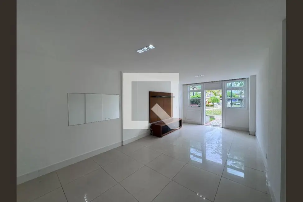 Foto 1 de Casa com 3 quartos à venda, 480m2 em Rio De Janeiro - RJ