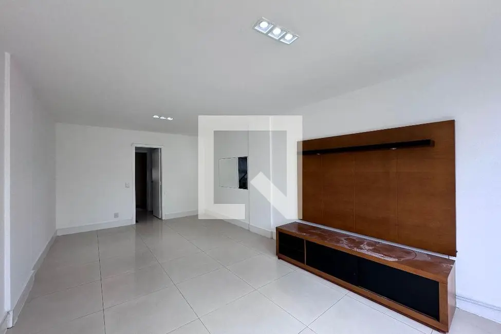 Foto 6 de Casa com 3 quartos à venda, 480m2 em Rio De Janeiro - RJ
